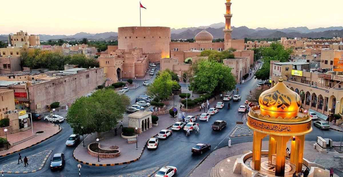 تقسيم مدينة نزوى في سلطنة عمان