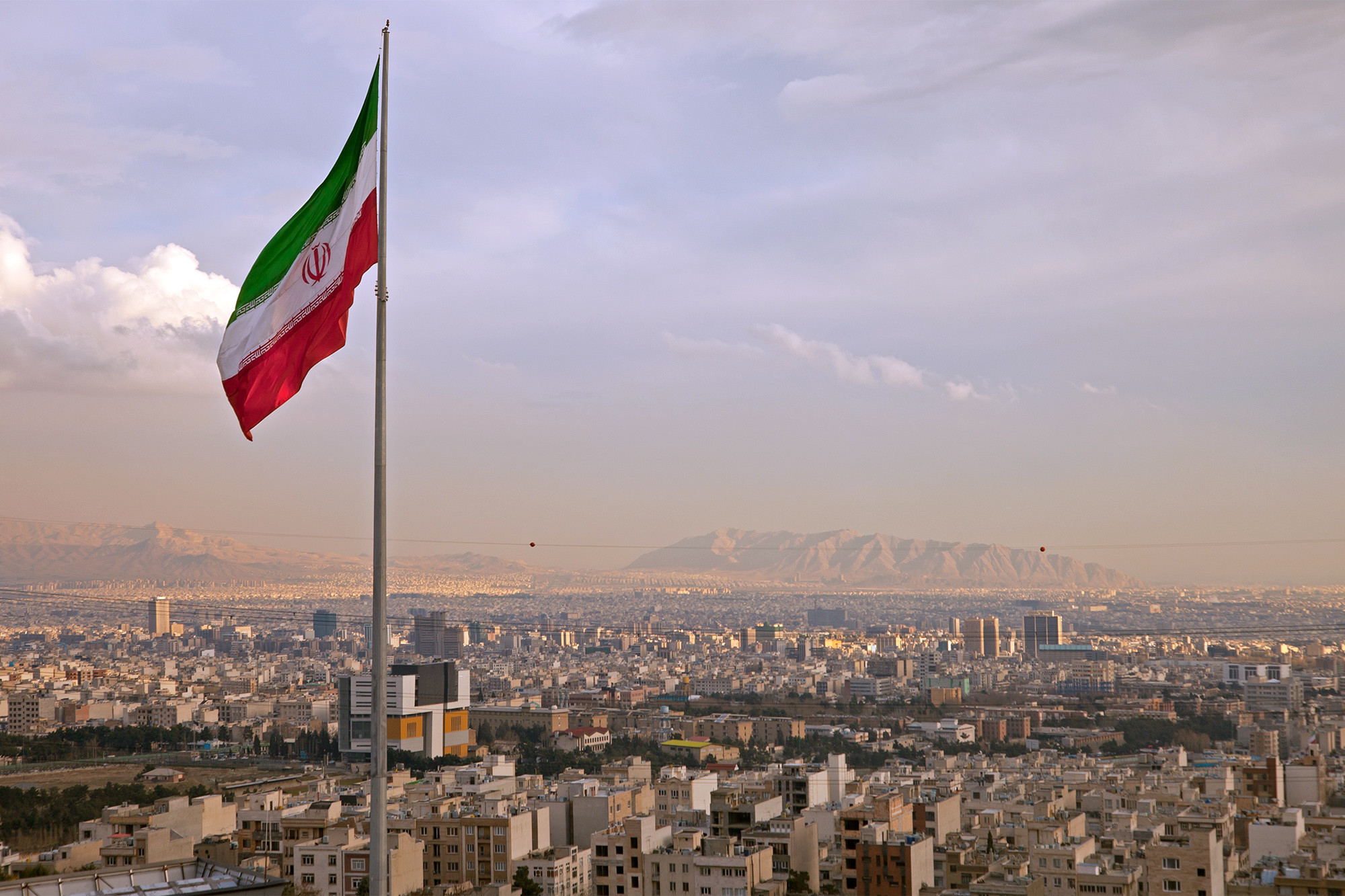 ايران إيران: مخزوننا