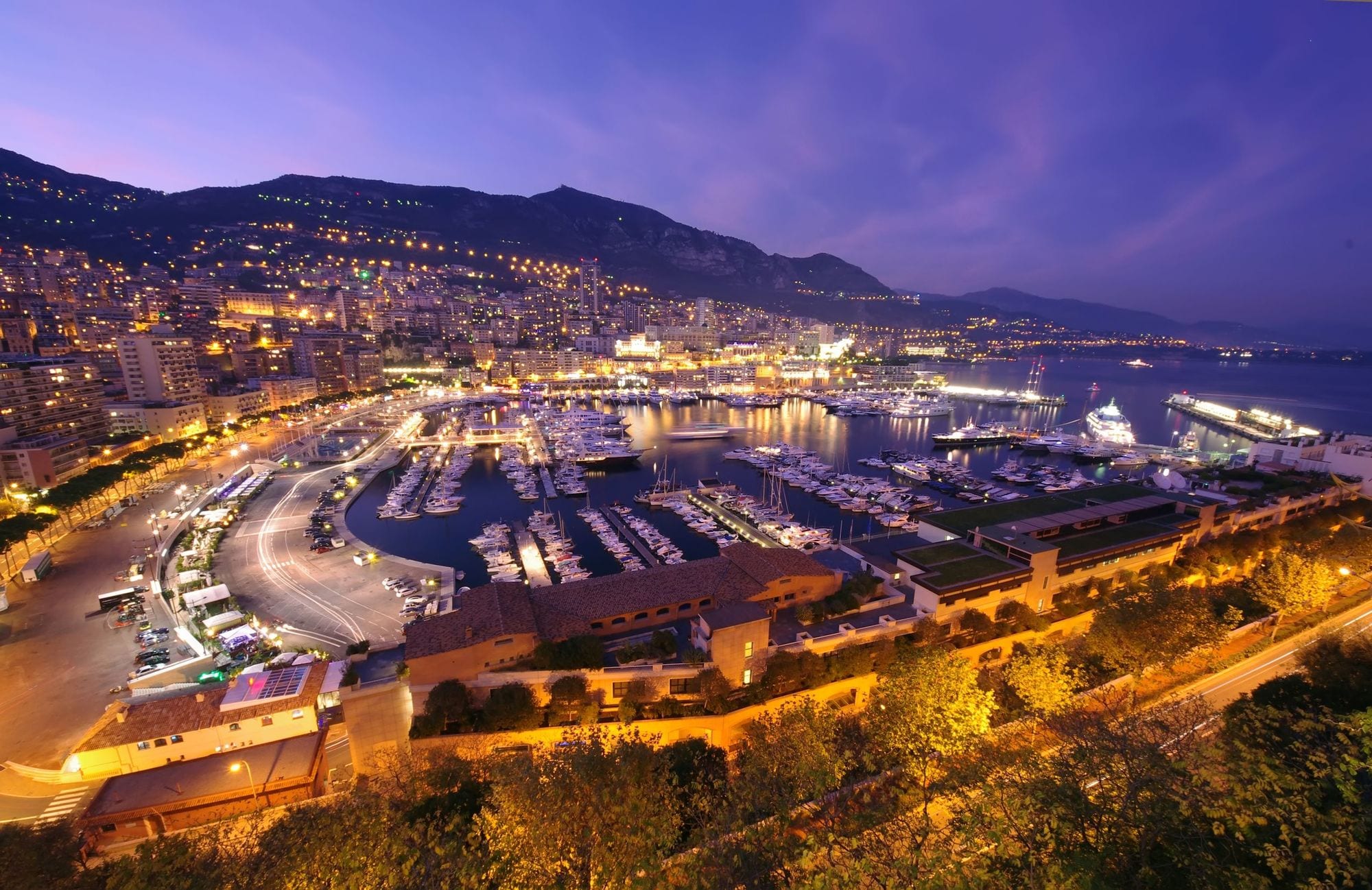 مدينة موناكو في فرنسا : اقرأ - السوق المفتوح