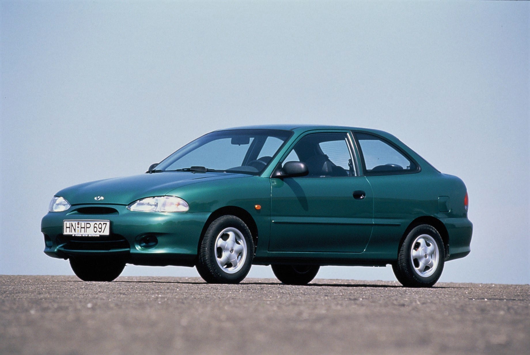 Хендай 1 поколения. Hyundai Accent 1. Hyundai Accent x3. Hyundai Accent 1997 хэтчбек. Hyundai Accent x3 1994-2000.