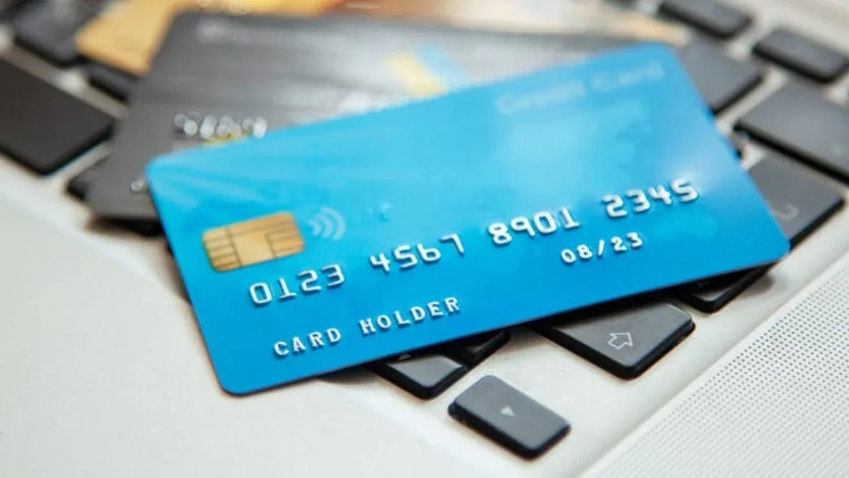 البطاقات الائتمانية Credit Cards في تونس