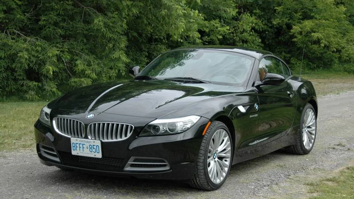 مواصفات سيارة BMW Z4 2016