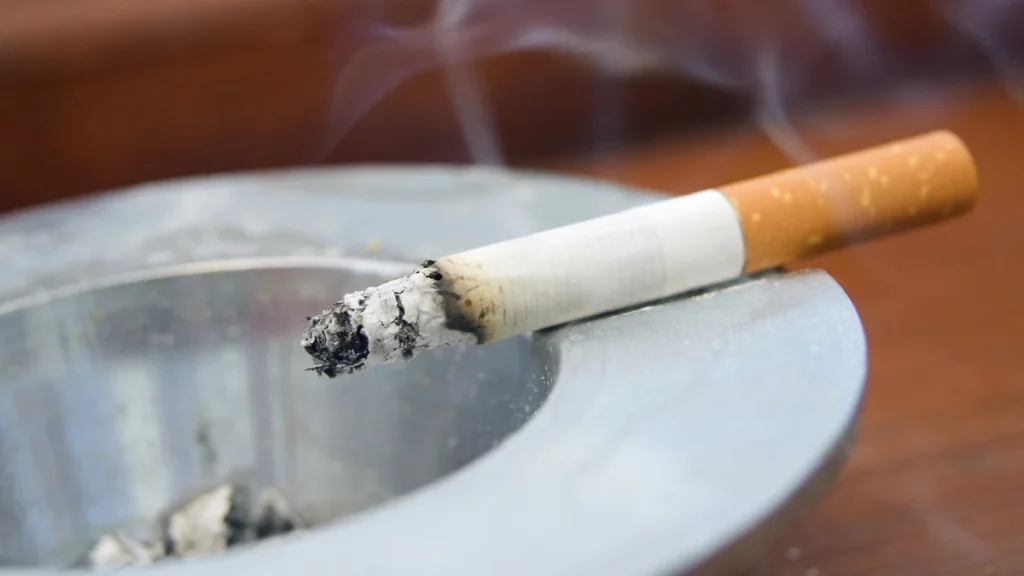 ما هي أضرار التدخين؟