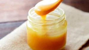 دليلك الشامل عن عسل المانوكا وفوائده المذهلة