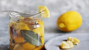 طريقة تخليل الليمون وفوائده المذهلة
