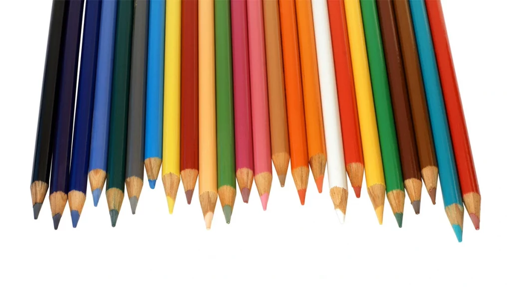 أقلام الرصاص الملونة 